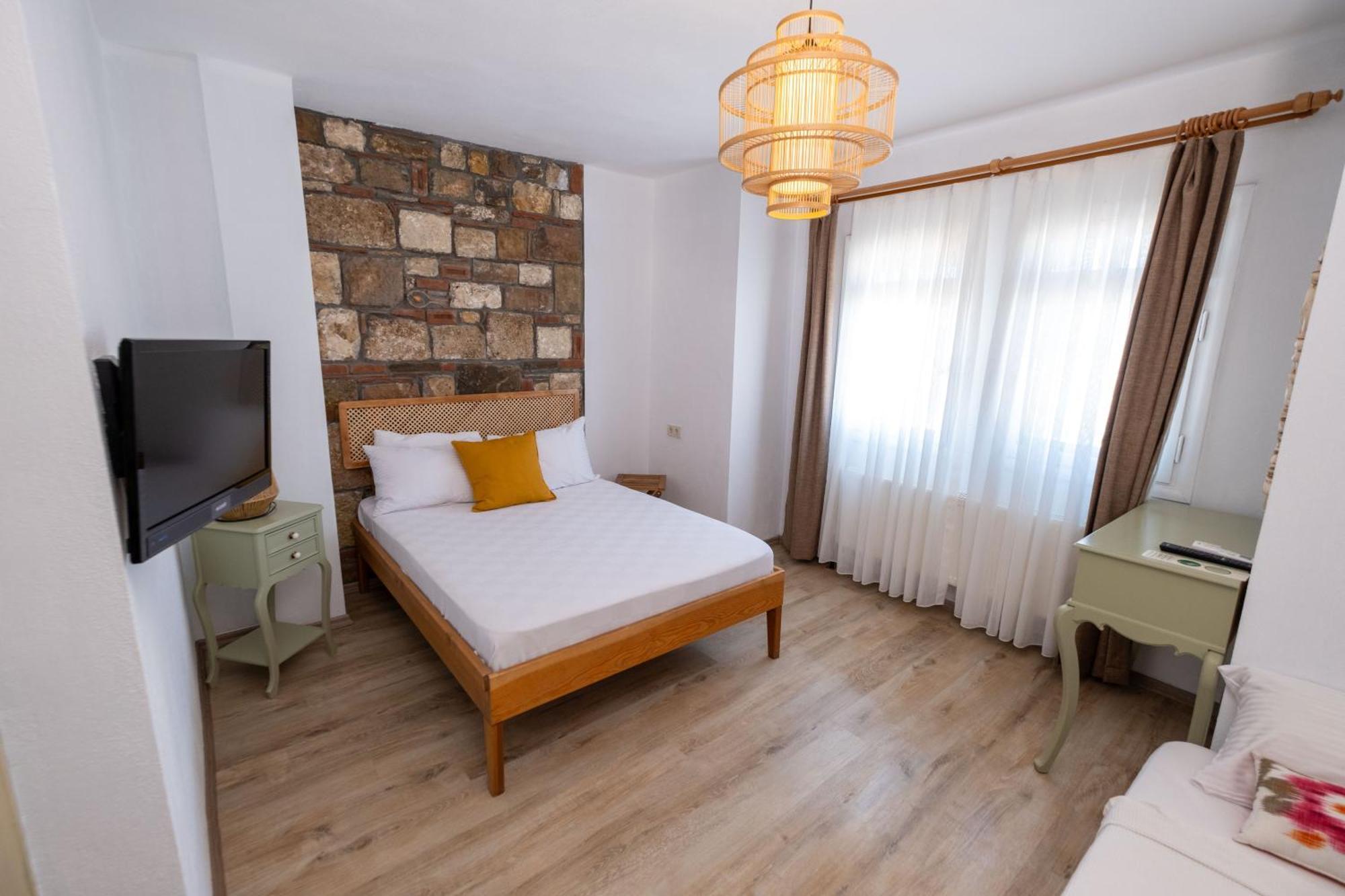 בוזקאדה Posthane Hotel מראה חיצוני תמונה